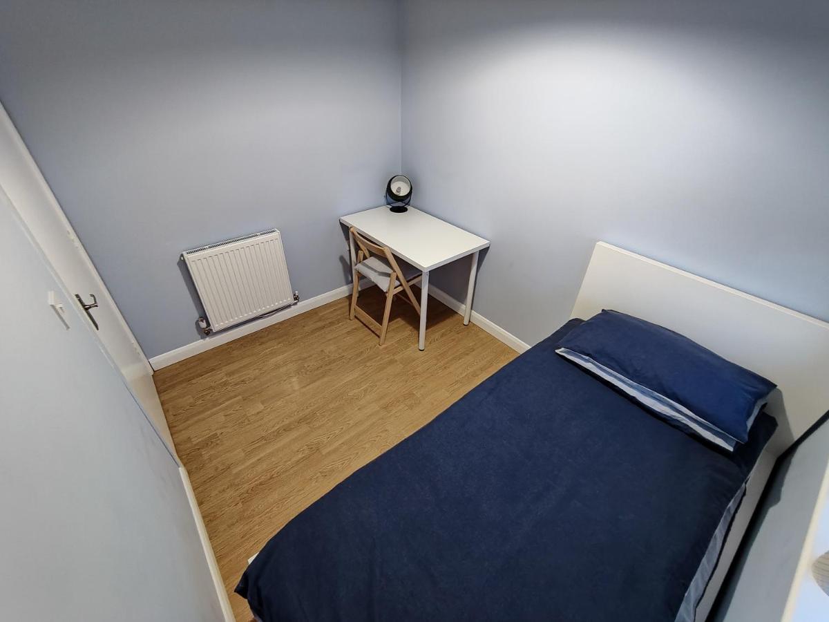 Joshua Court Single Room Stoke-on-Trent Dış mekan fotoğraf